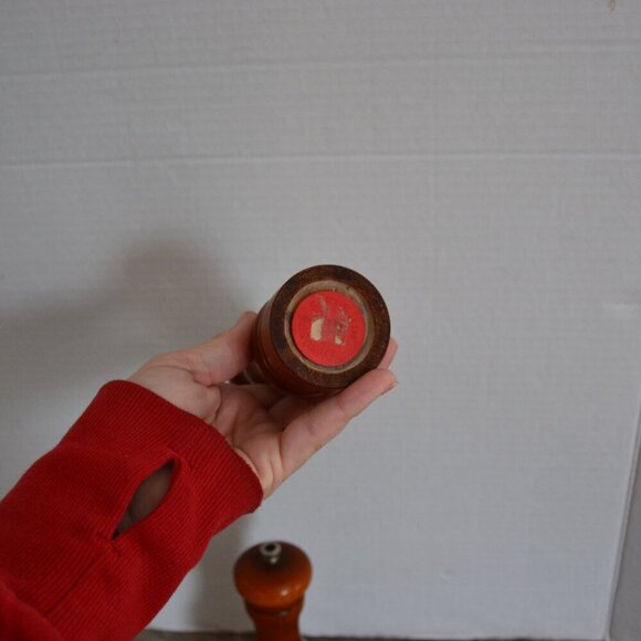 Vtg Baribocraft Salt and Pepper Shakers - Picture 4 of 7